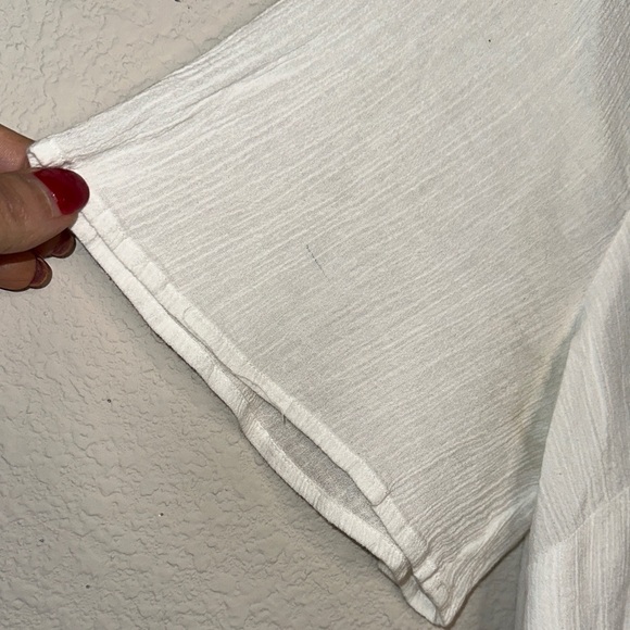 Catherines Cream Blouse with Lace Detail - Picture 5 of 7